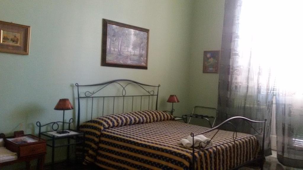 Aci B&B อาชิเรอาเล ภายนอก รูปภาพ