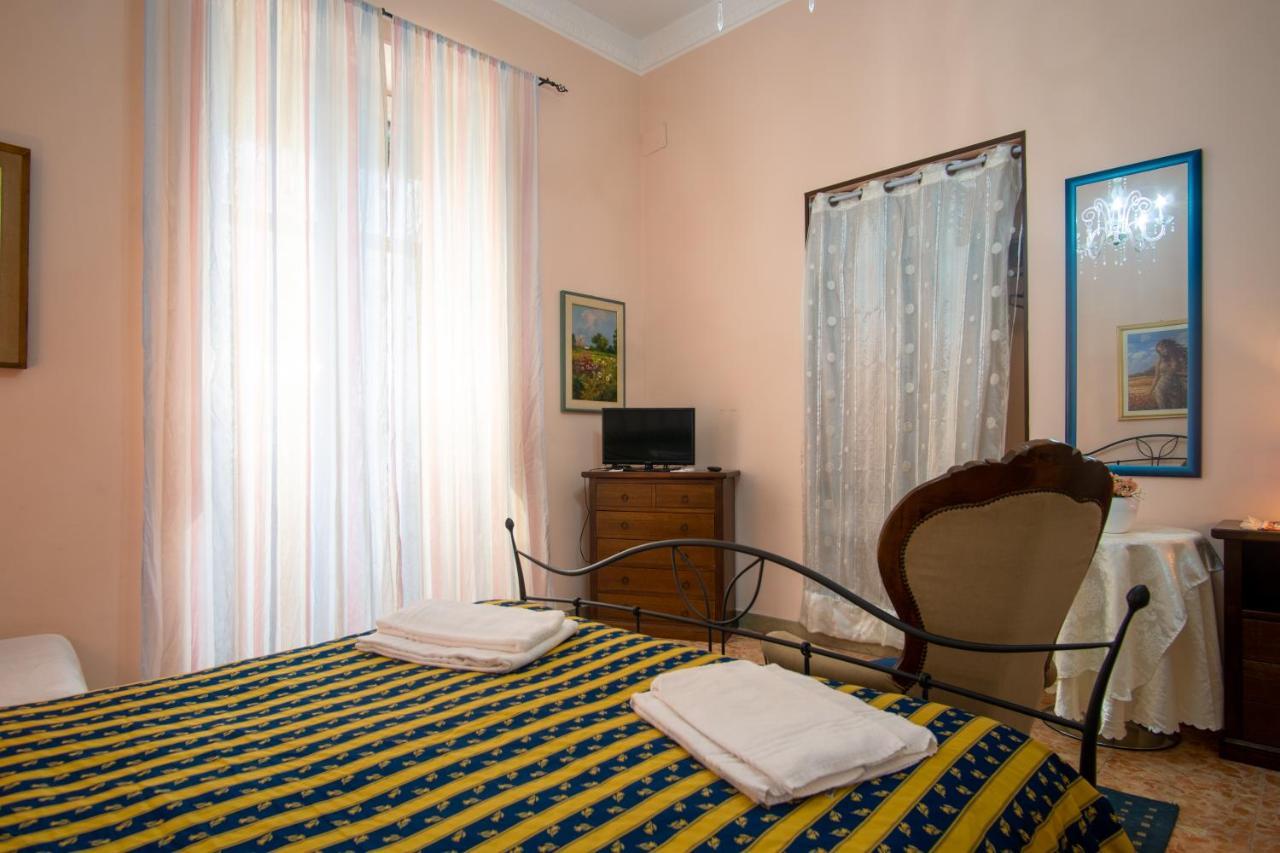 Aci B&B อาชิเรอาเล ภายนอก รูปภาพ